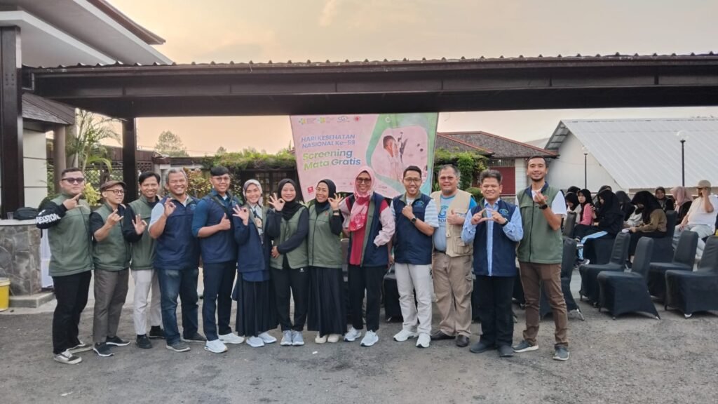 Screening kelainan refreksi di CFD kuningan bersama iropin